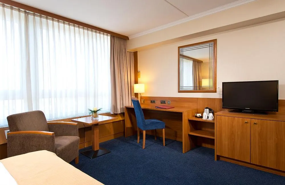Leonardo Hotel Koeln Bonn Airport  Cologne